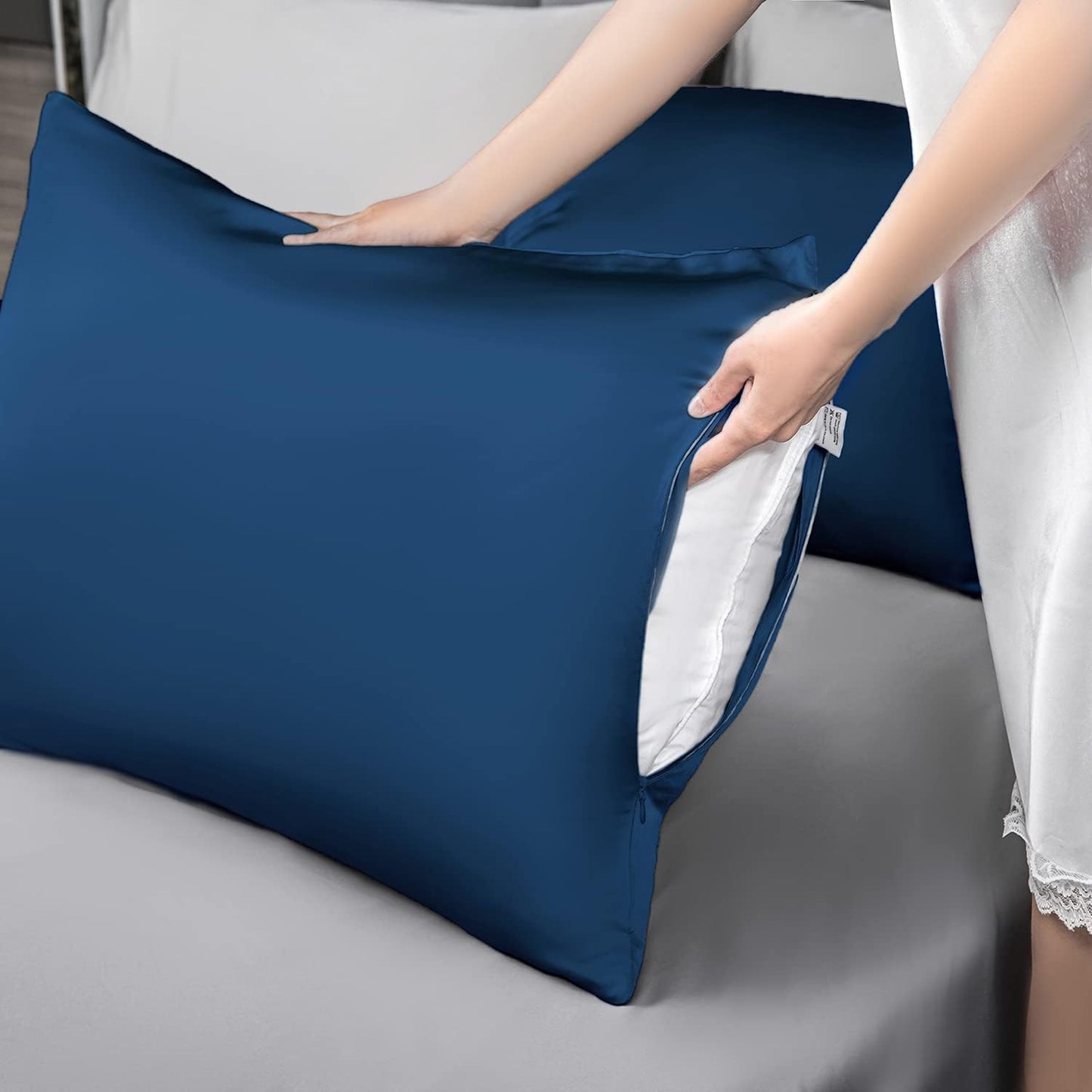Mulberry Silk Pillowcase for Hair and Skin,Toddler Size Kids Silk Pillow Case with Hidden Zipper,Allergen Proof Dual Sides Soft Breathable Smooth Silk Pillow Cover(Toddler,Gem Blue)