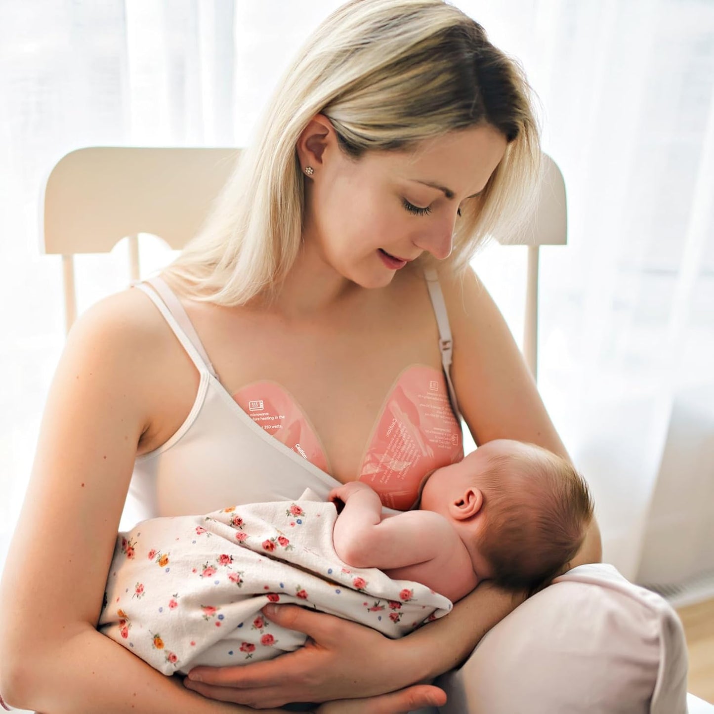 Momcozy Larger Breast Therapy Packs, Hot and Cold Breast Pads with 2 Soft Covers, Breastfeeding