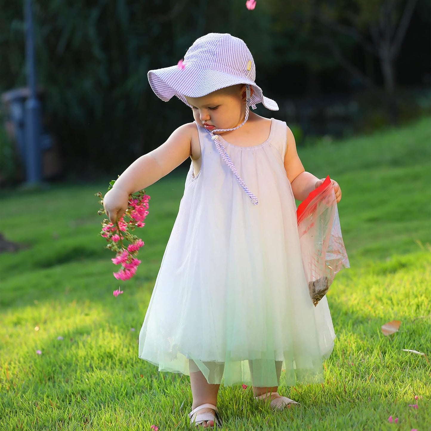 Baby & Toddler Wide Brim Sun Hats UPF 50+ Sun Protection Bucket Cap Cute Adjustable Hat in Seersucker
