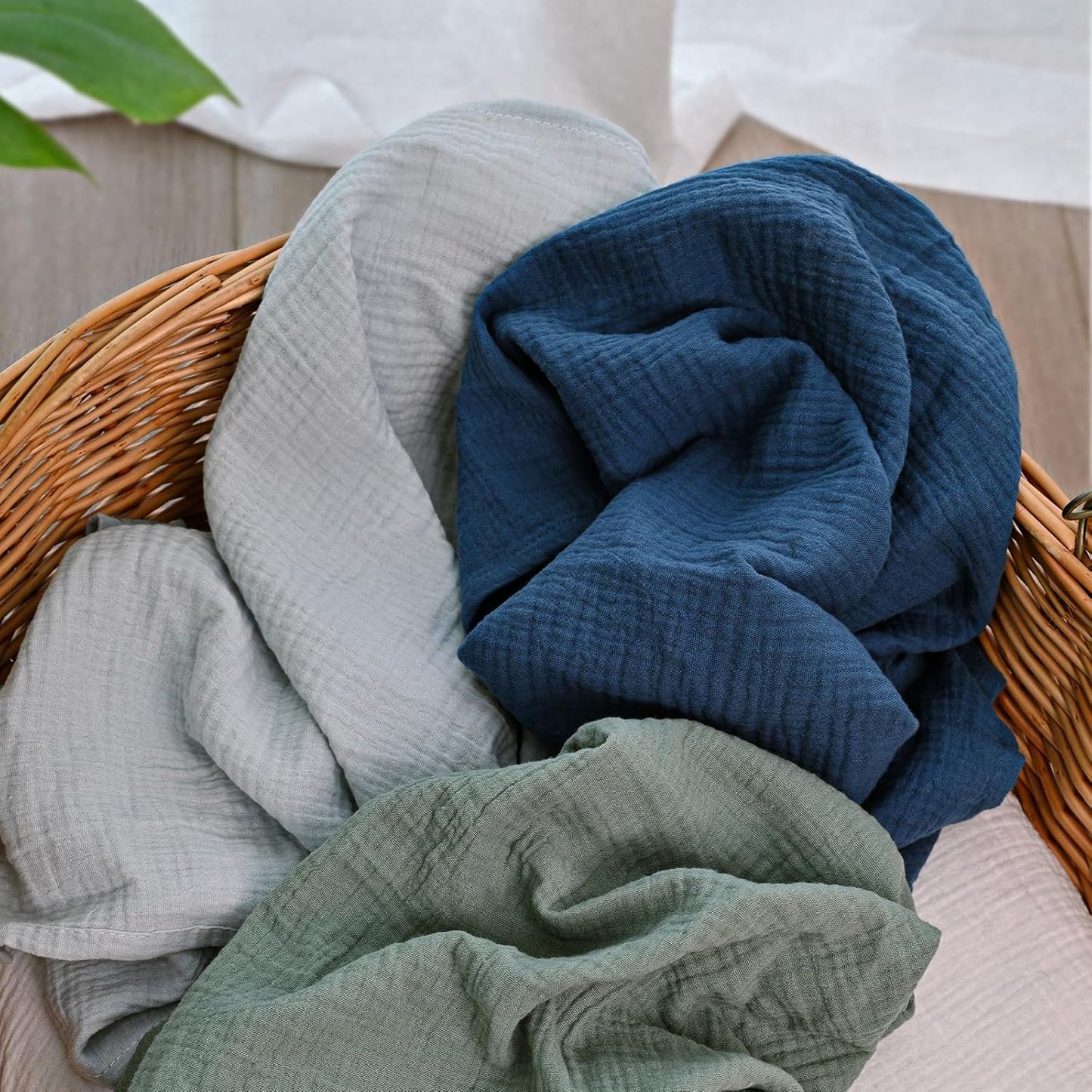 Muslin Receiving Blankets, Neutral Blanket Swaddling for Newborn Boys and Girls, 5 Pack Breathable