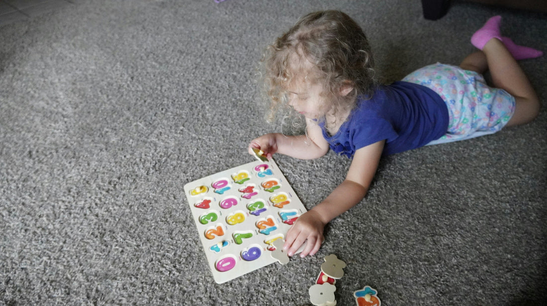 How to Keep Toddlers Entertained Without Screens