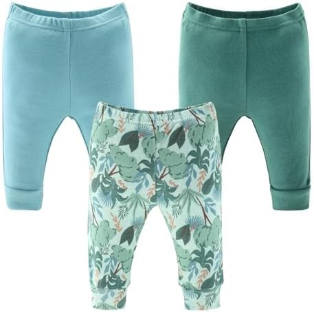 The Peanutshell Baby Layette Gift Set for Boys or Girls - Unisex Newborn to 9 Months Baby Clothes & Essentials - Wild Jungle