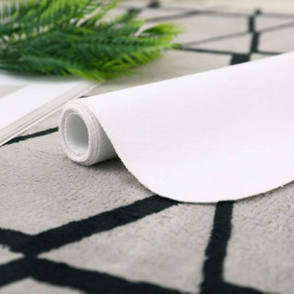 Flannel Protector Pad，100％ Waterproof Mattress Protector Pad, One Size, 34" X 54"