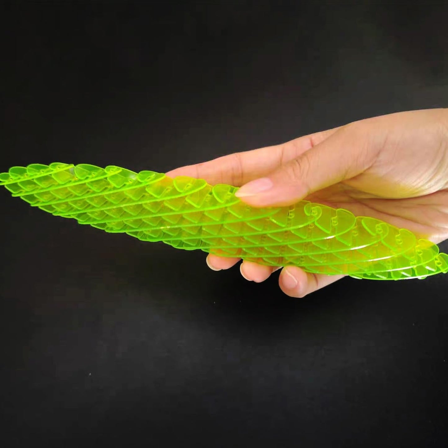 Fidget Big Worm Toy｜Sensory Slug Fidget Toy｜ Fidget Toy for Kids&Adults｜ Quiet EDC Resistance Fidget Toy ｜Funny Pocket Fidget Toy｜Sensory Stress Anxiety Relief Toys (Medium)