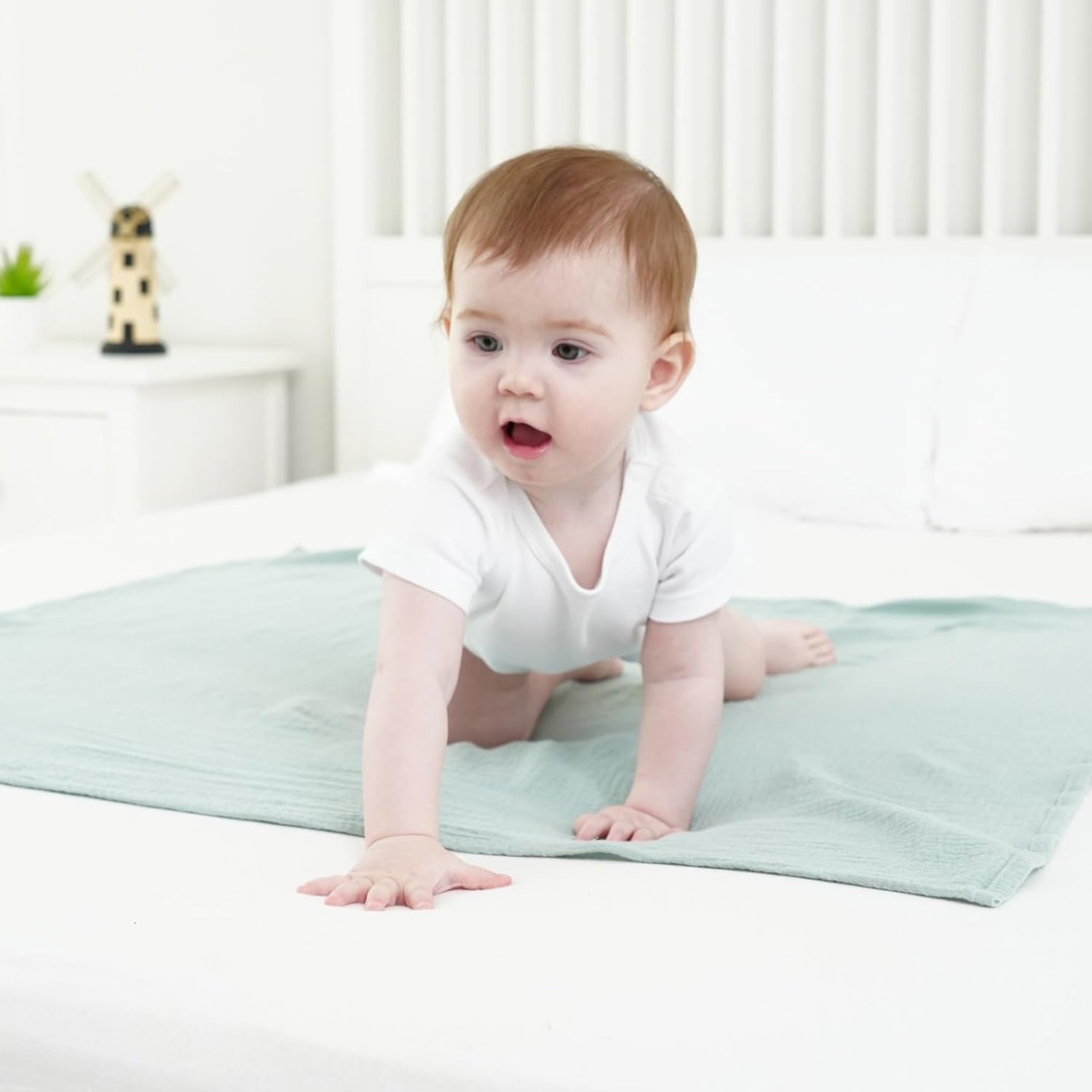 Muslin Swaddle Blankets for Newborns, 2 Pack 100% Cotton Receiving Blankets, Soft and Breathable