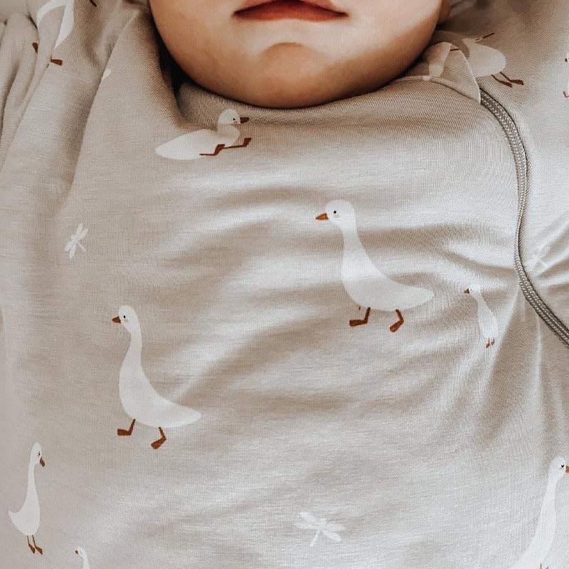 GUNAMUNA Unisex Long-Sleeve Sleep Sack, Wearable Sleep Bag for Babies and Toddlers, Soft Rayon, 1.0 TOG, 3 to 36 Months