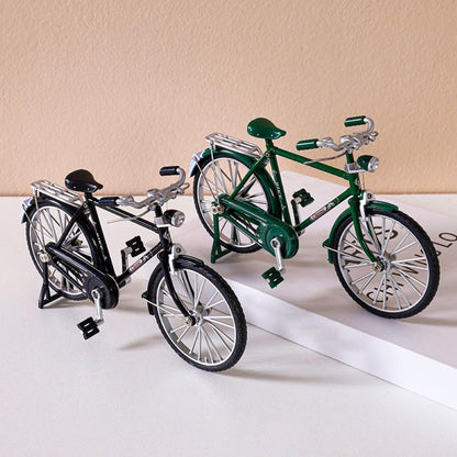 Miniature Alloy Bicycle Collections Bookshelf Decor, Metal Art Home Accessories, Desk Accessories Toy Finger Bike for Collections Home Living Room Bar Coffee Ornaments (Green)