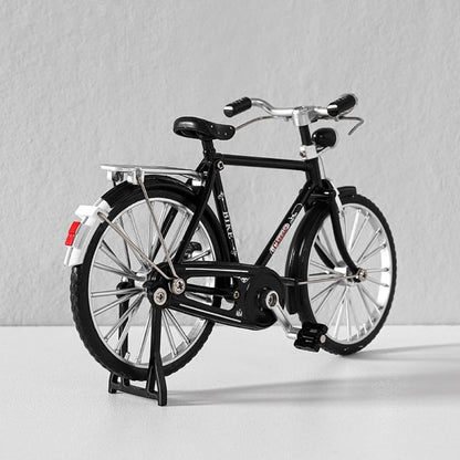 Miniature Alloy Bicycle Collections Bookshelf Decor, Metal Art Home Accessories, Desk Accessories Toy Finger Bike for Collections Home Living Room Bar Coffee Ornaments (Black)