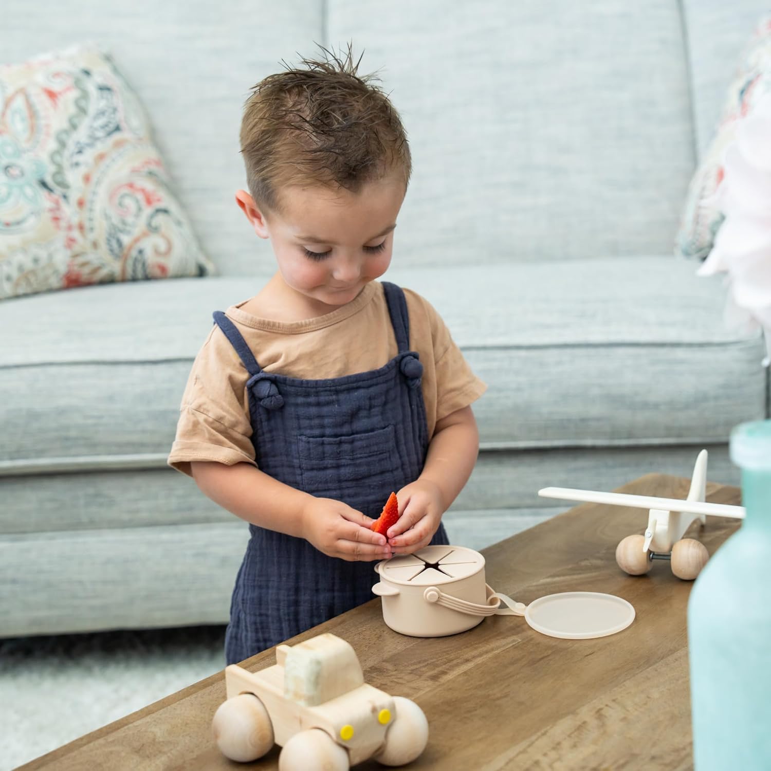Silicone No Spill Snack Cups for Toddlers – Portable Baby Snack Cup Containers with Dustproof Lid
