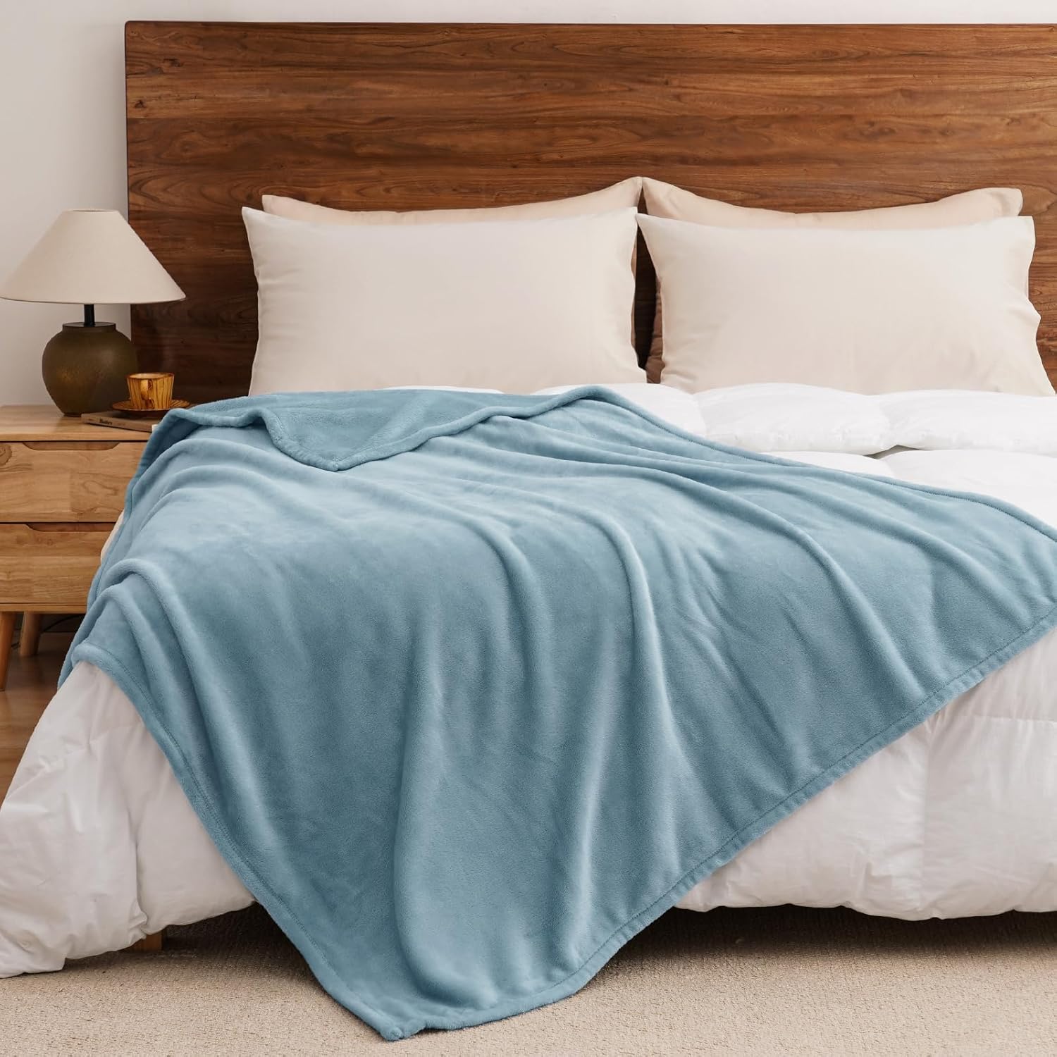 PHF Ultra Soft Fleece Throw Blanket, No Shed No Pilling Luxury Plush Cozy 300GSM Lightweight