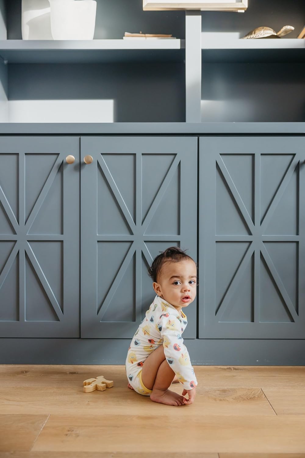 Copper Pearl Long Sleeve Bodysuit Baby: Ultra Soft Baby for Newborns, Boys, and Girls - Stylish, Comfortable, Overlap Shoulders, Premium Knit Fabric - Newborn, Sesame Scribbles