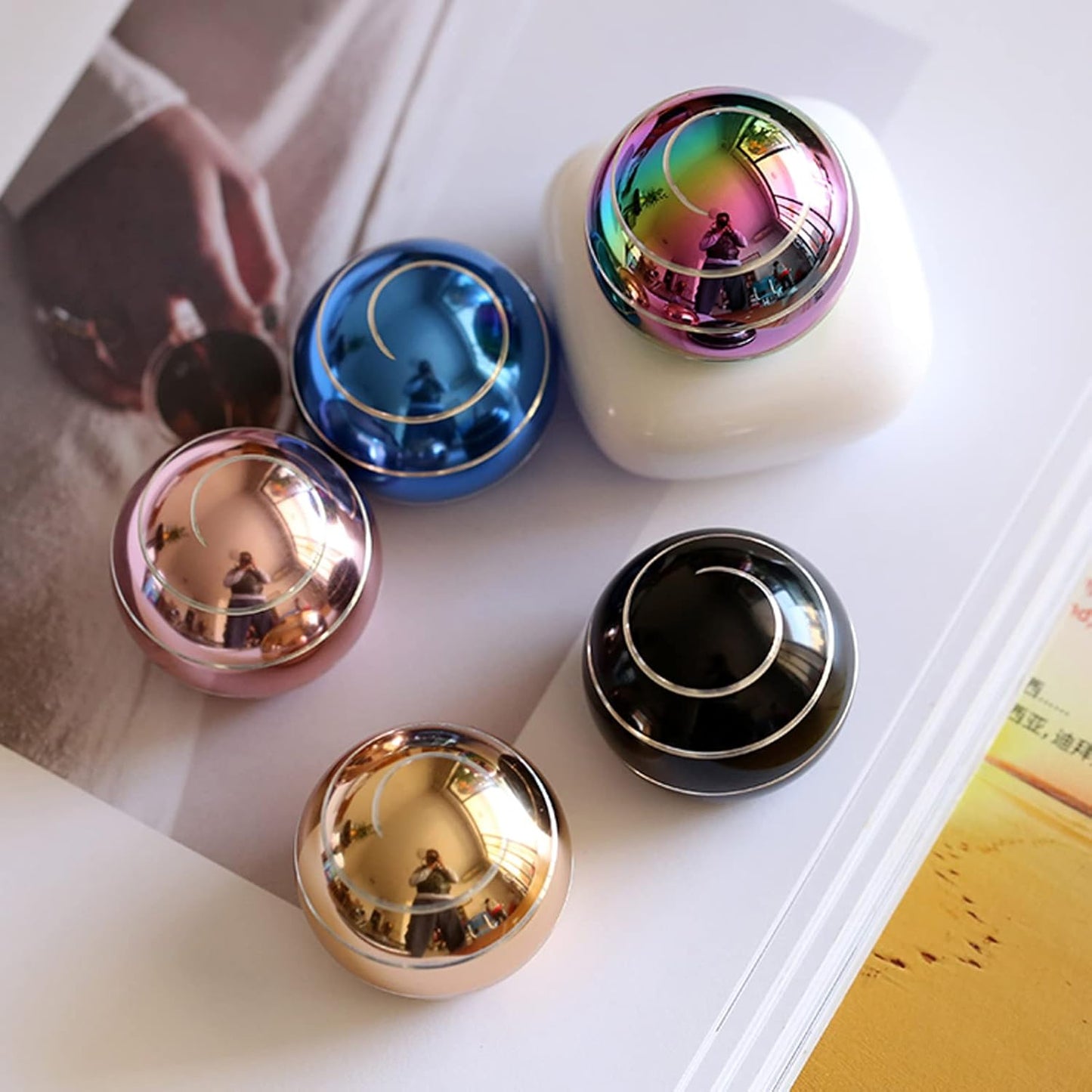 Kinetic Desk Toy Ball, 1.54'' Kinetic Desktop Spinning Toys, Optical Illusion Toys for Anxiety, ADHD, Metal Fidgets for Dad, Mom, Son, Daughter (39MM, Rainbow-A)