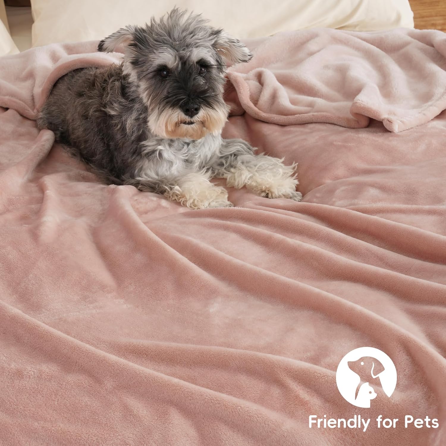 PHF Ultra Soft Fleece Blanket Queen Size, No Shed No Pilling Luxury Plush Cozy 300GSM Lightweight