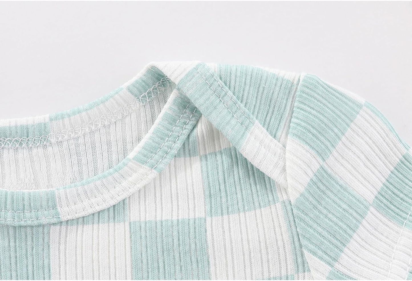 Kiddiezoom Newborn Baby Layette Set 10-Piece with Bodysuits and Pants Set for Unisex Baby Gift Sets