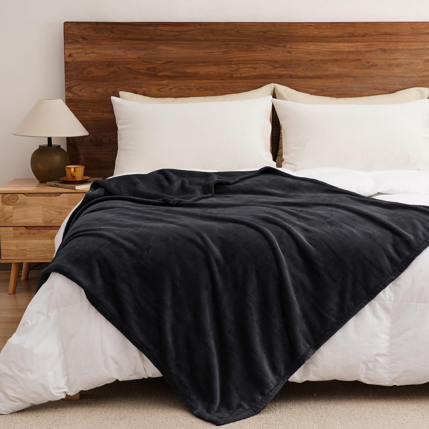 PHF Ultra Soft Fleece Throw Blanket, No Shed No Pilling Luxury Plush Cozy 300GSM Lightweight