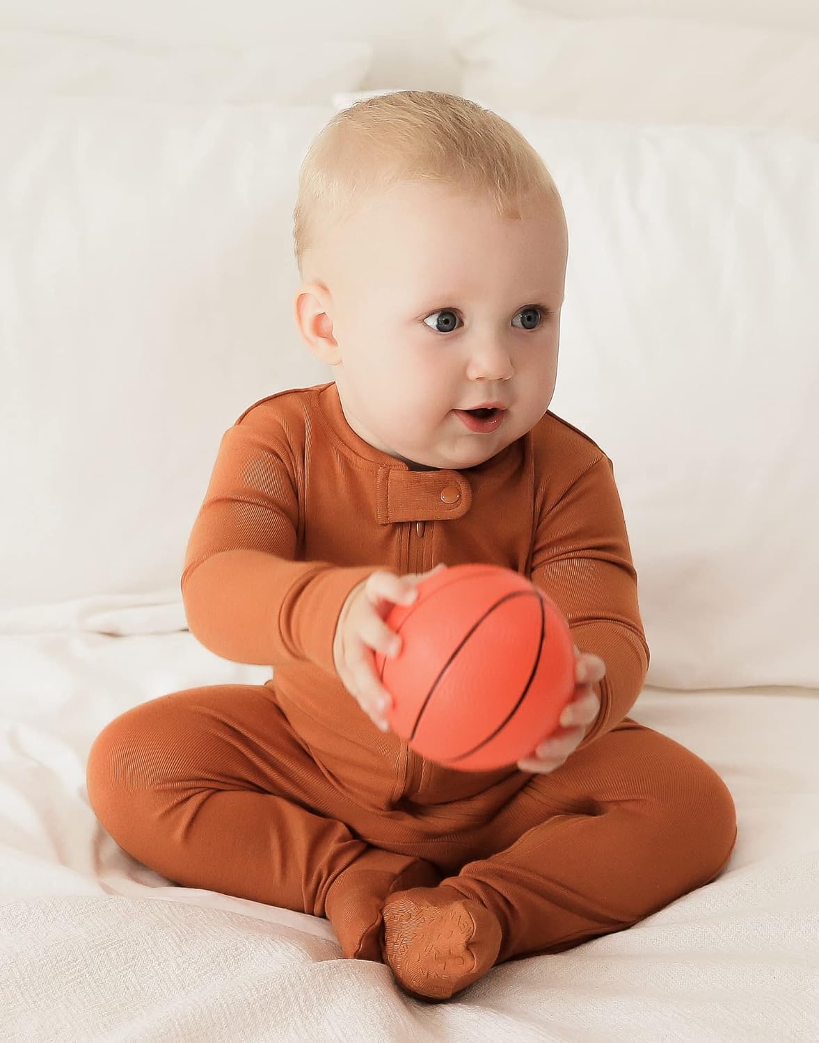 VAENAIT BABY Infant Toddler Boys Girls Footed One-Piece Sleep and Play Premium Modal Pajamas 1-2 Pieces