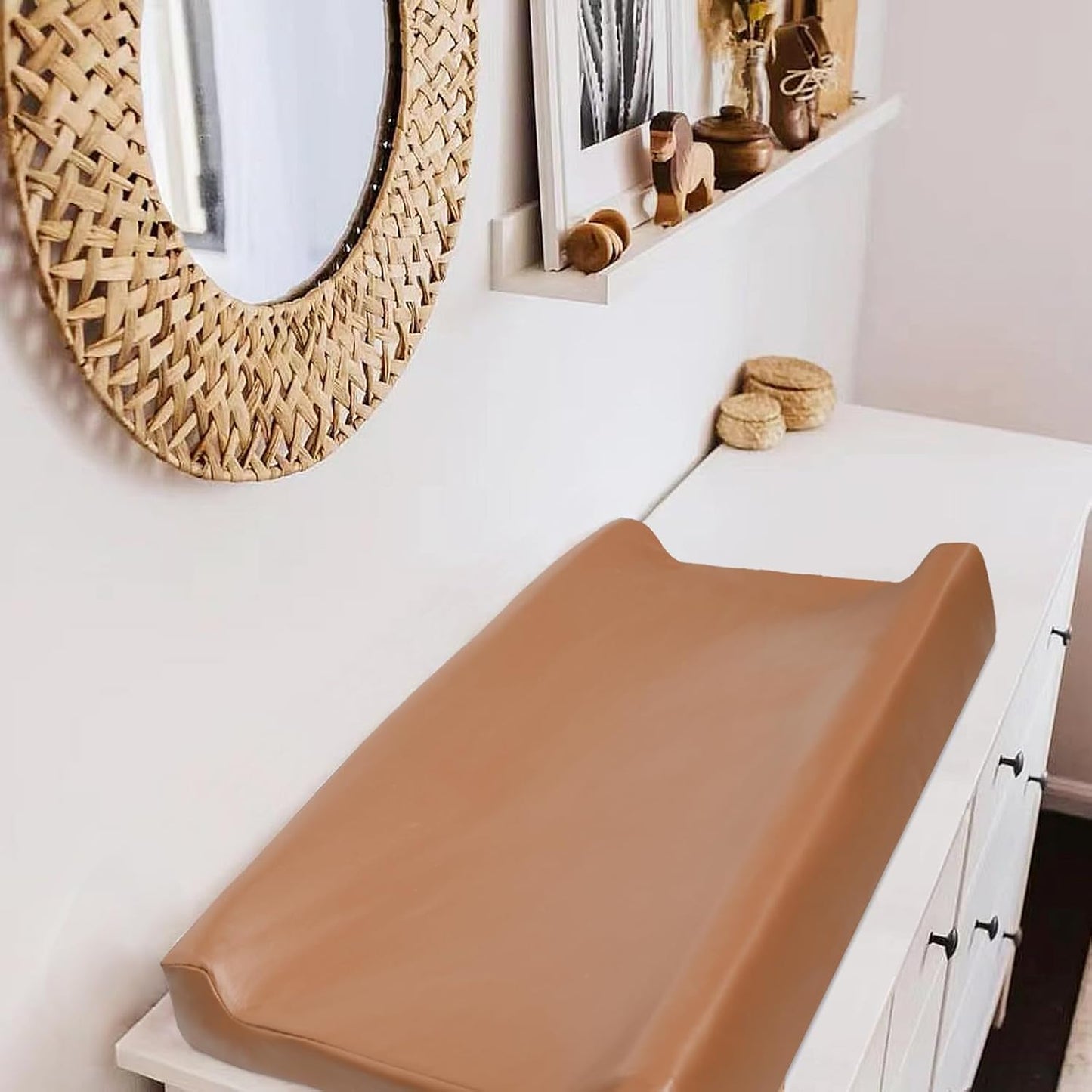 Owlowla Changing Pad Cover,Waterproof Changing Pad Covers-Soft Leather Diaper Changing Table Cover,Fits Standard Changing Pads for Baby Boy Girl（Brown）