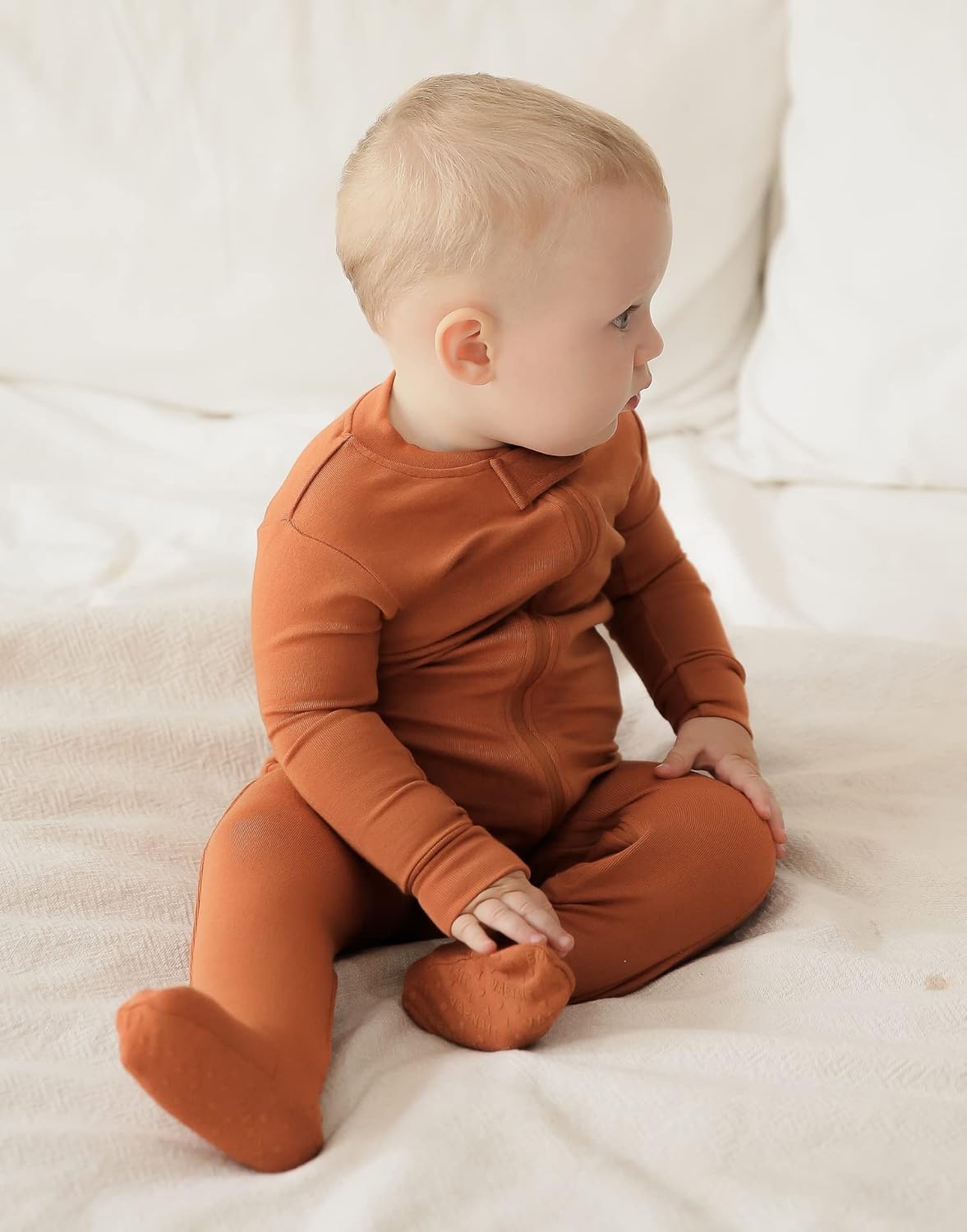 VAENAIT BABY Infant Toddler Boys Girls Footed One-Piece Sleep and Play Premium Modal Pajamas 1-2 Pieces