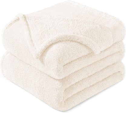 Exclusivo Mezcla King Size Flannel Fleece Blanket, Super Soft Velvet Plush Bed Blanket, Fuzzy Cozy and Warm for All Seasons, 90x104 Inches, Ivory
