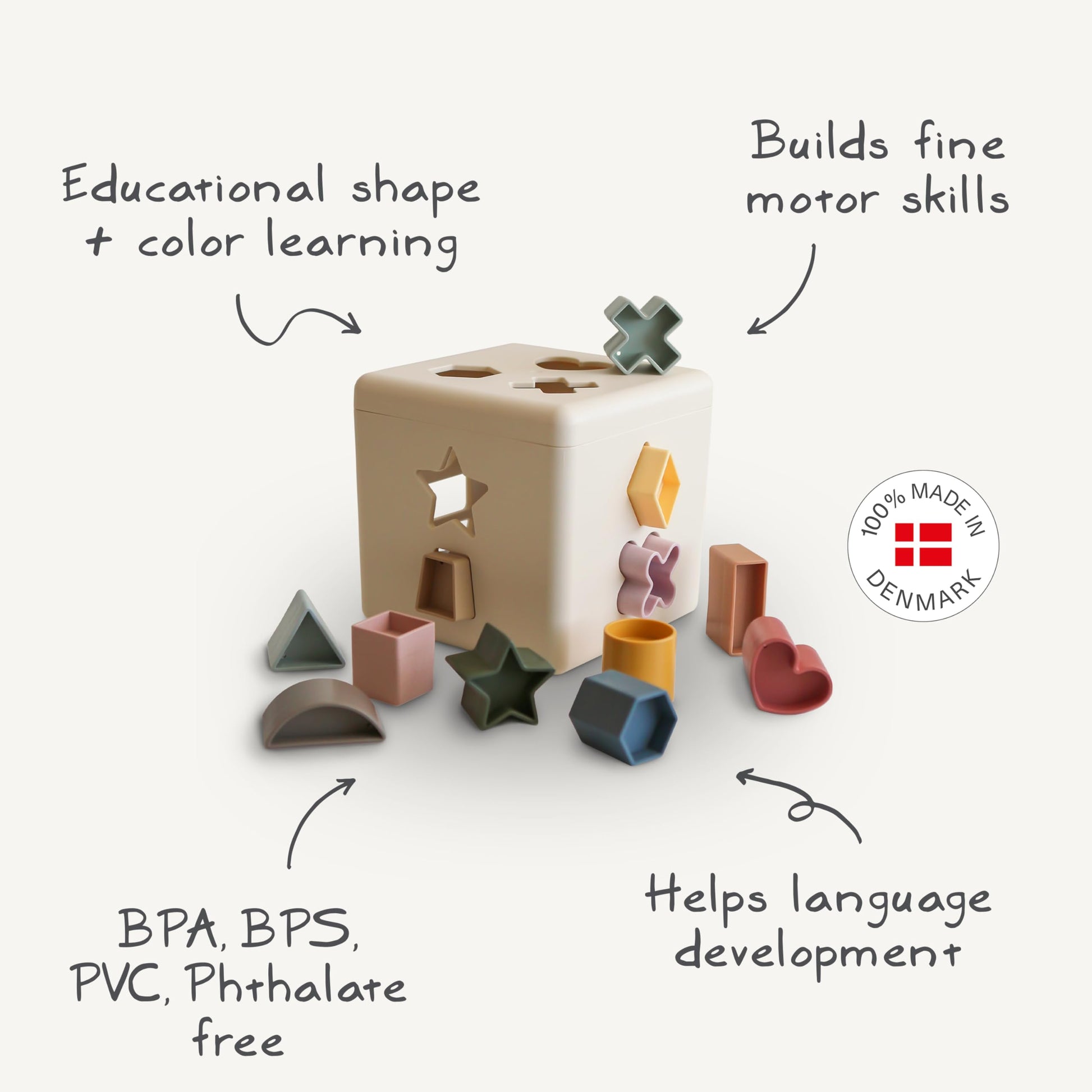 mushie Shape Sorting Box | Made in Denmark (10+ Months)