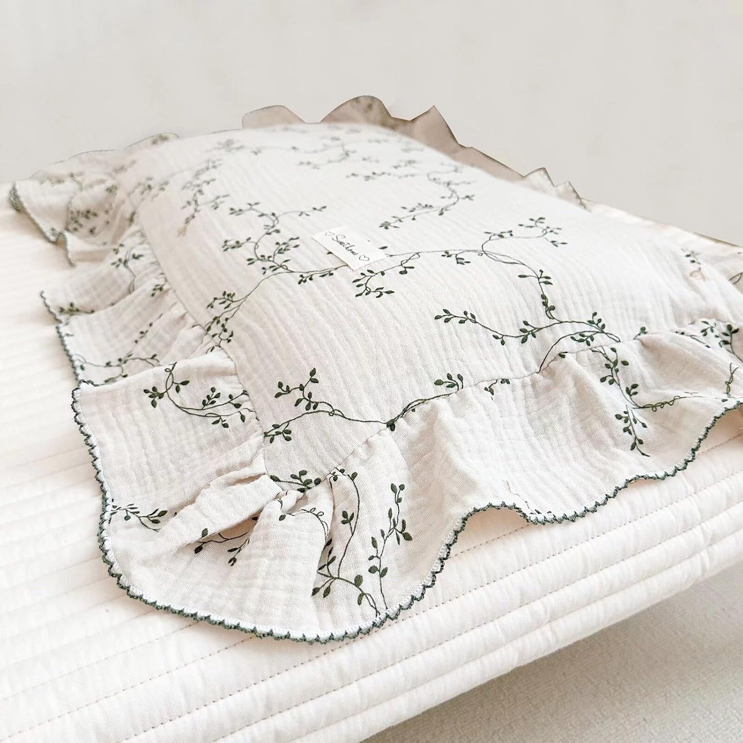 BuLuTu Muslin Toddler Pillowcase Boys Girls Shabby Chic Floral Design Pillow Cases 100% Cotton Gauze Pillow Covers with Envelope Closure,Soft Breathable,Vine Pattern,14"x20"