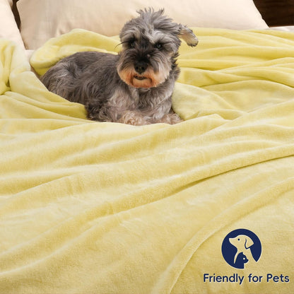 PHF Ultra Soft Fleece Blanket King Size, No Shed No Pilling Luxury Plush Cozy 300GSM Lightweight