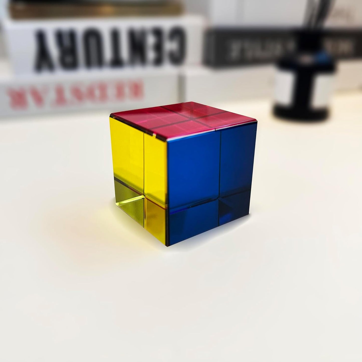 Mixing Colors Cube with Display Stand Diamond Polished, Scientific and Educational Toys, Gorgeous Physics Toys Satisfying Silent Desk Toy(size40mm)