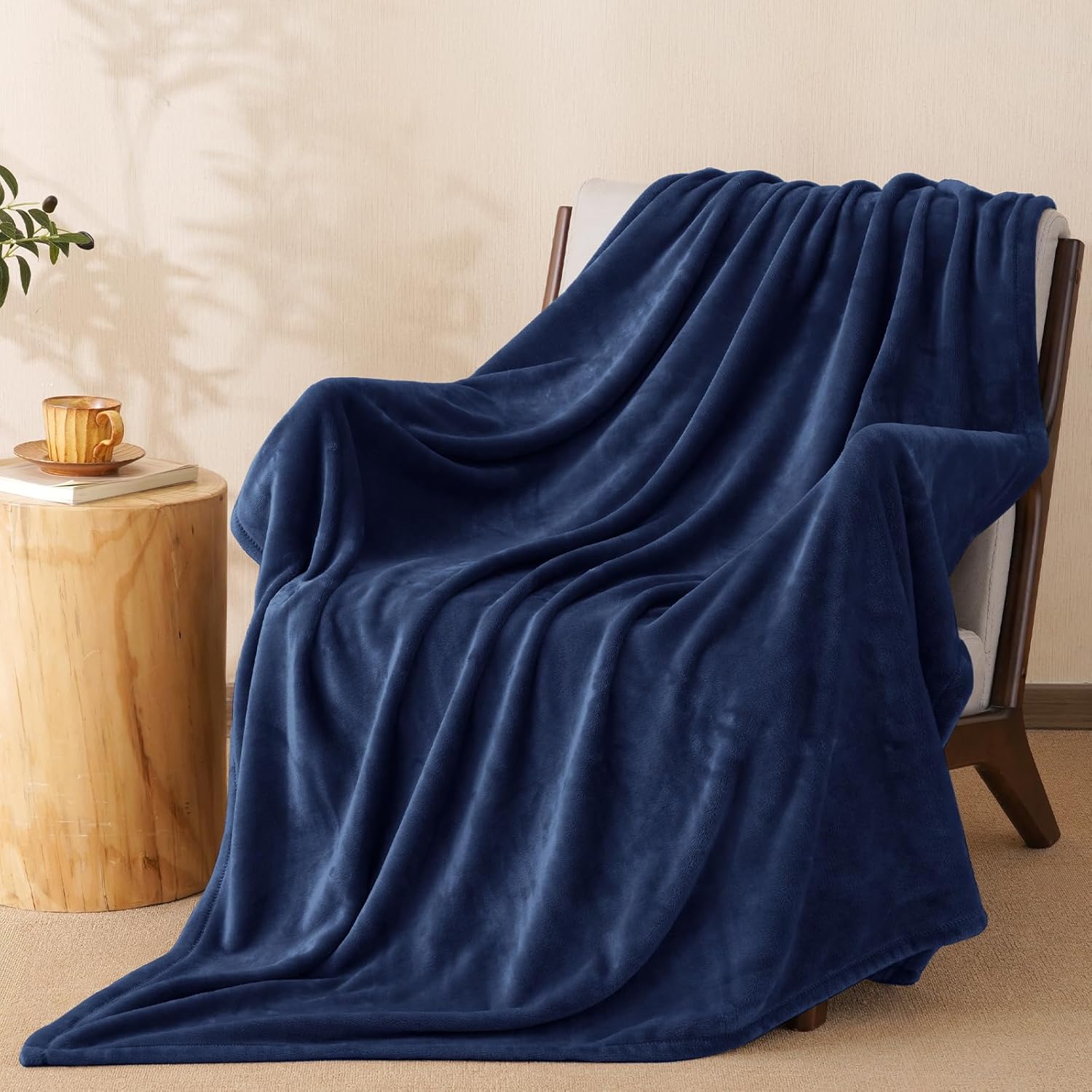 PHF Ultra Soft Fleece Throw Blanket, No Shed No Pilling Luxury Plush Cozy 300GSM Lightweight