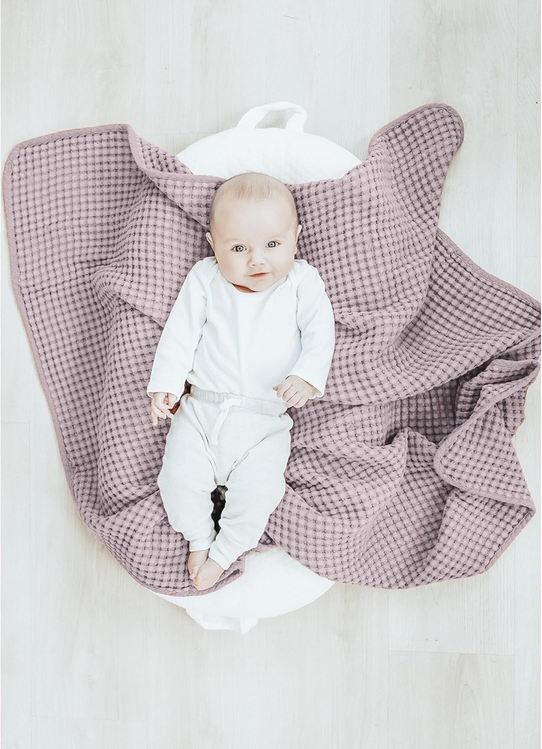 Konssy Waffle Baby Blanket - Soft & Cozy Nursery Swaddle Blanket, Lightweight Toddler Throw for