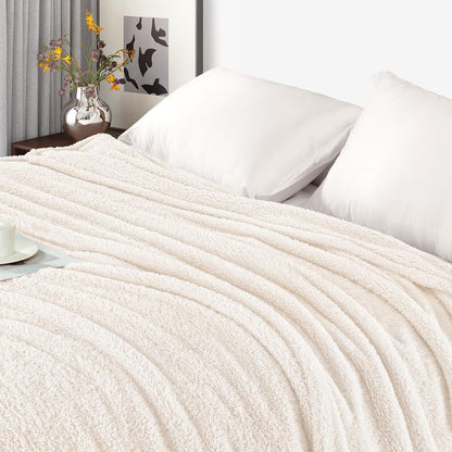 Exclusivo Mezcla Fleece Blanket for Couch, Soft and Cozy Queen Blankets for Women Men Girls Kids, Suitable for All Seasons, White, 90x90 Inches