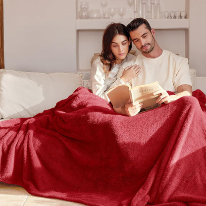Exclusivo Mezcla Queen Size Flannel Fleece Blanket, Super Soft Velvet Plush Bed Blanket, Fuzzy Cozy and Warm for All Seasons, 90x90 Inches, Deep Red