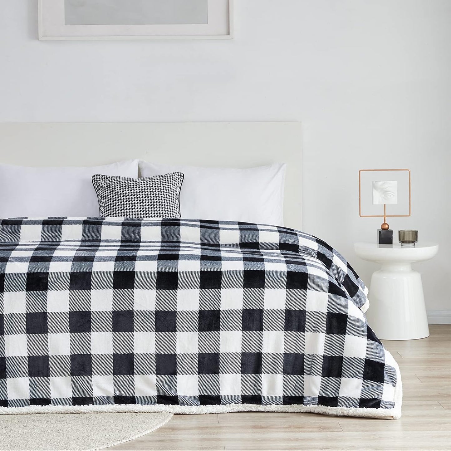 Touchat Sherpa Plaid Twin Blanket 60" X 70", Fuzzy Fluffy Soft Cozy Throw Blanket, Twin Size Plush Fleece Flannel Plush Microfiber Blanket for Couch Bed Sofa (Black)