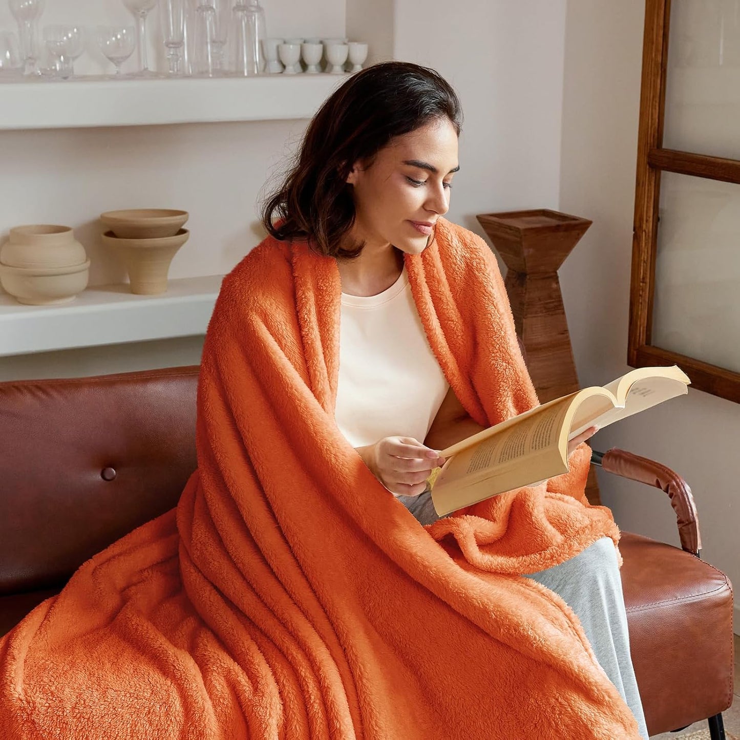 Exclusivo Mezcla Twin Size Flannel Fleece Blanket, Super Soft Velvet Plush Bed Blanket, Fuzzy Cozy and Warm for All Seasons, 60x80 Inches, Burnt Orange