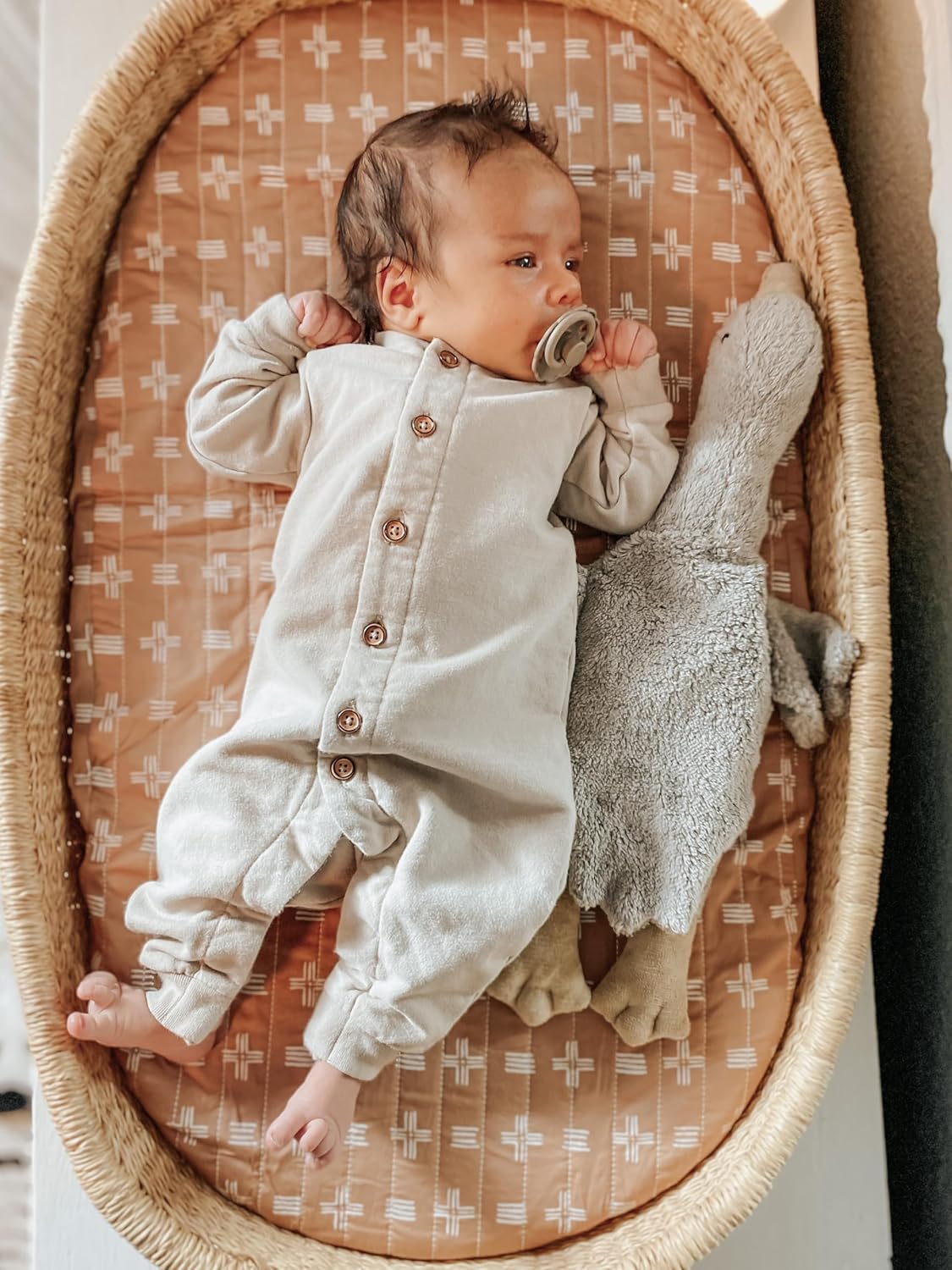 Crane Baby Stretchy Changing Pad Cover, Breathable Changing Pad Cover for Boys and Girls, Copper Dash, 16?�w x 32?�h