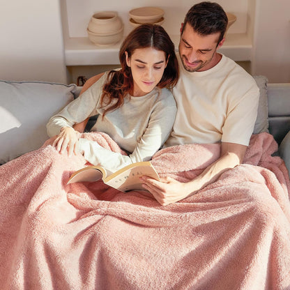 Exclusivo Mezcla King Size Flannel Fleece Blanket, Super Soft Velvet Plush Bed Blanket, Fuzzy Cozy and Warm for All Seasons, 90x104 Inches, Pink