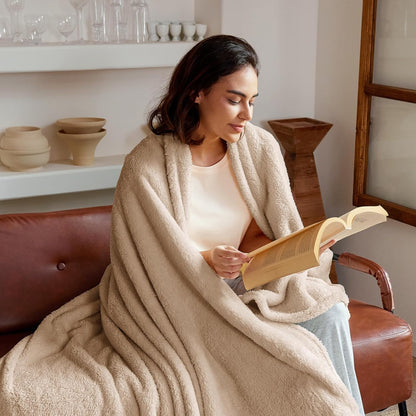 Exclusivo Mezcla Twin Size Flannel Fleece Blanket, Super Soft Velvet Plush Bed Blanket, Fuzzy Cozy and Warm for All Seasons, 60x80 Inches, Camel