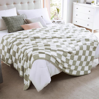 WRENSONGE Checkered Throw Blanket, Sage Green Soft Cozy Fluffy Warm Hand Made Queen Throw Blankets