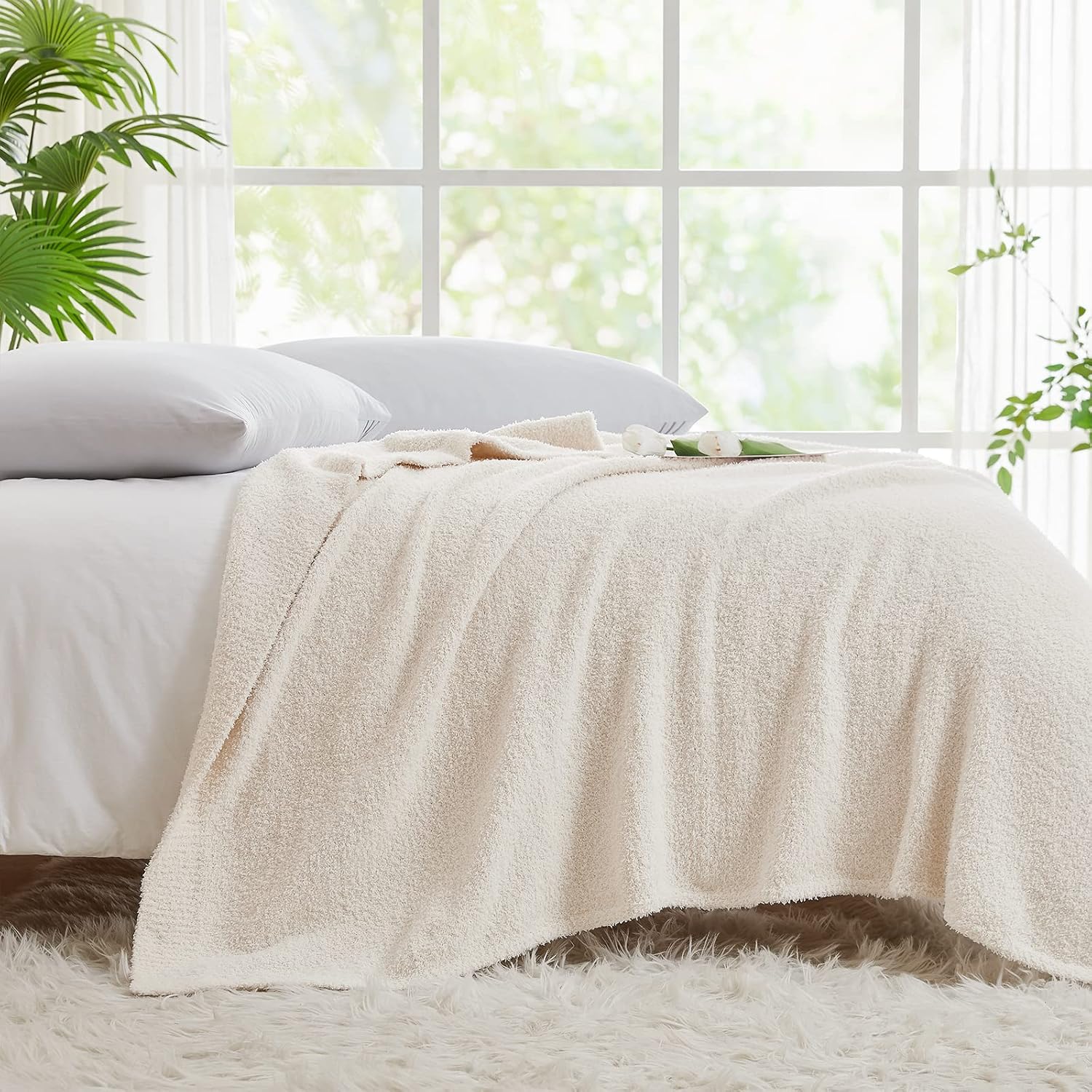 CYMULA Super Soft Knit Throw Blanket Twin Size Cream White-Lightweight Plush Fuzzy Fluffy Warm Cozy