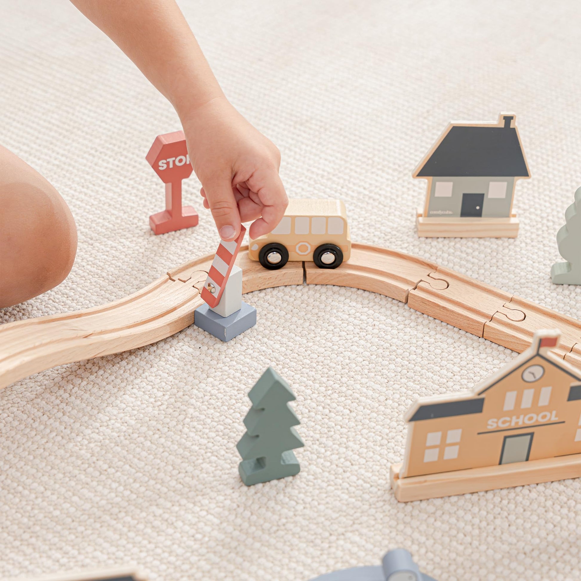Comfy Cubs 100-Piece Wooden Train Set for Toddlers Ages 1+, Fun & Eco Friendly Toddler Train Set