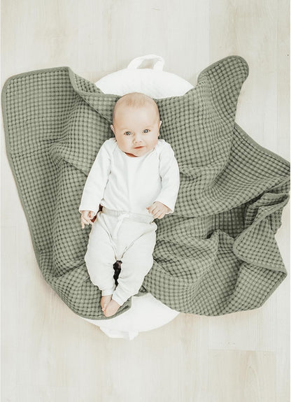 Konssy Waffle Baby Blanket - Soft & Cozy Nursery Swaddle Blanket, Lightweight Toddler Throw for