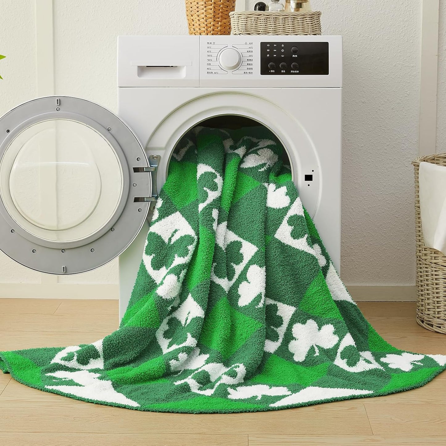 CYMULA St. Patrick's Day Knit Throw Blanket - Super Soft Lightweight Plush Shamrock Clover Blanket