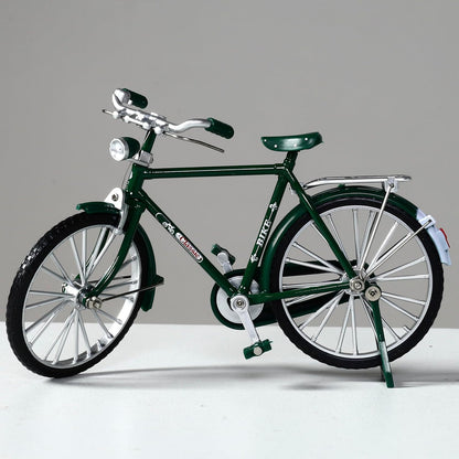 Miniature Alloy Bicycle Collections Bookshelf Decor, Metal Art Home Accessories, Desk Accessories Toy Finger Bike for Collections Home Living Room Bar Coffee Ornaments (Green)