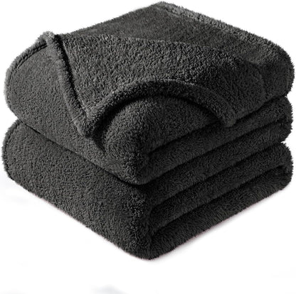 Exclusivo Mezcla King Size Flannel Fleece Blanket, Super Soft Velvet Plush Bed Blanket, Fuzzy Cozy and Warm for All Seasons, 90x104 Inches, Dark Grey