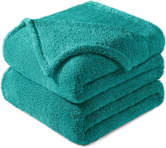 Exclusivo Mezcla King Size Flannel Fleece Blanket, Super Soft Velvet Plush Bed Blanket, Fuzzy Cozy and Warm for All Seasons, 90x104 Inches, Teal