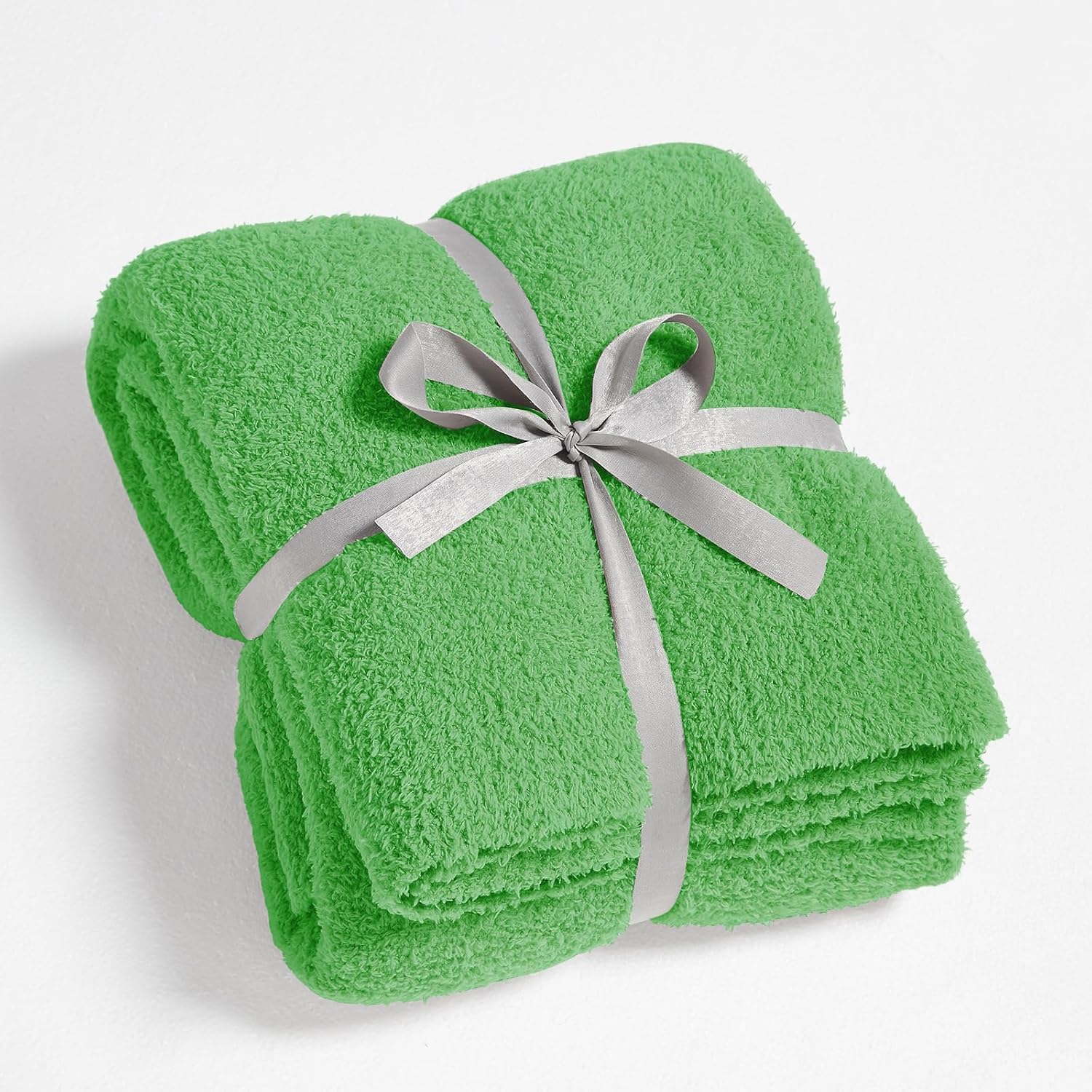 CYMULA Super Soft Green Throw Blanket - Lightweight Plush Fuzzy Fluffy Warm Cozy Blankets and