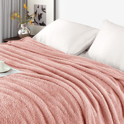 Exclusivo Mezcla Fleece Throw Blanket for Couch Sofa, Soft Warm and Fluffy Blankets for Women Men Girls Kids, Suitable for All Seasons, Dusty Pink, 50x60 Inches