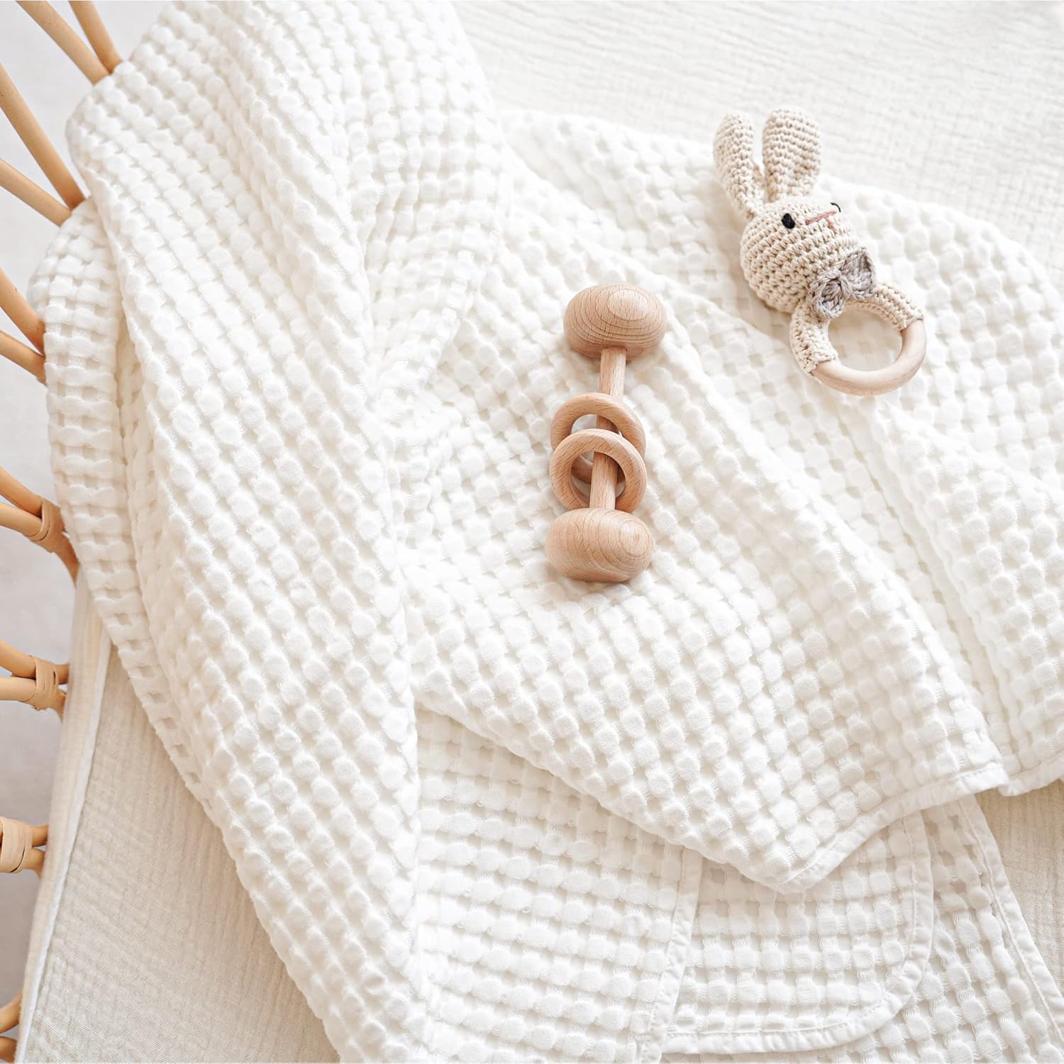 Konssy Waffle Baby Blanket - Soft & Cozy Nursery Swaddle Blanket, Lightweight Toddler Throw for