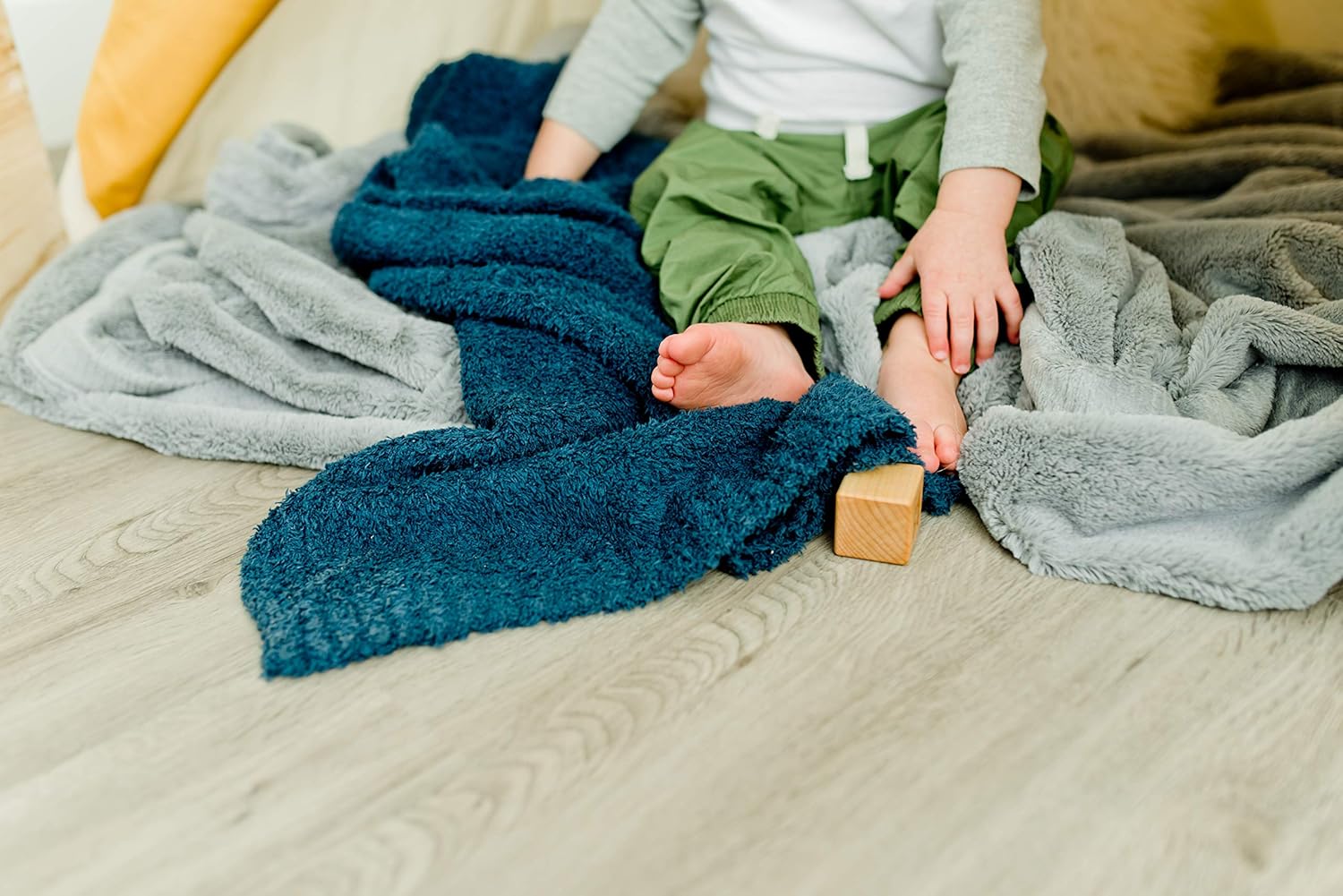 SARANONI Bamboni Luxury Baby Blanket | Plush Blanket for Infant Boys & Girls | Receiving Blanket