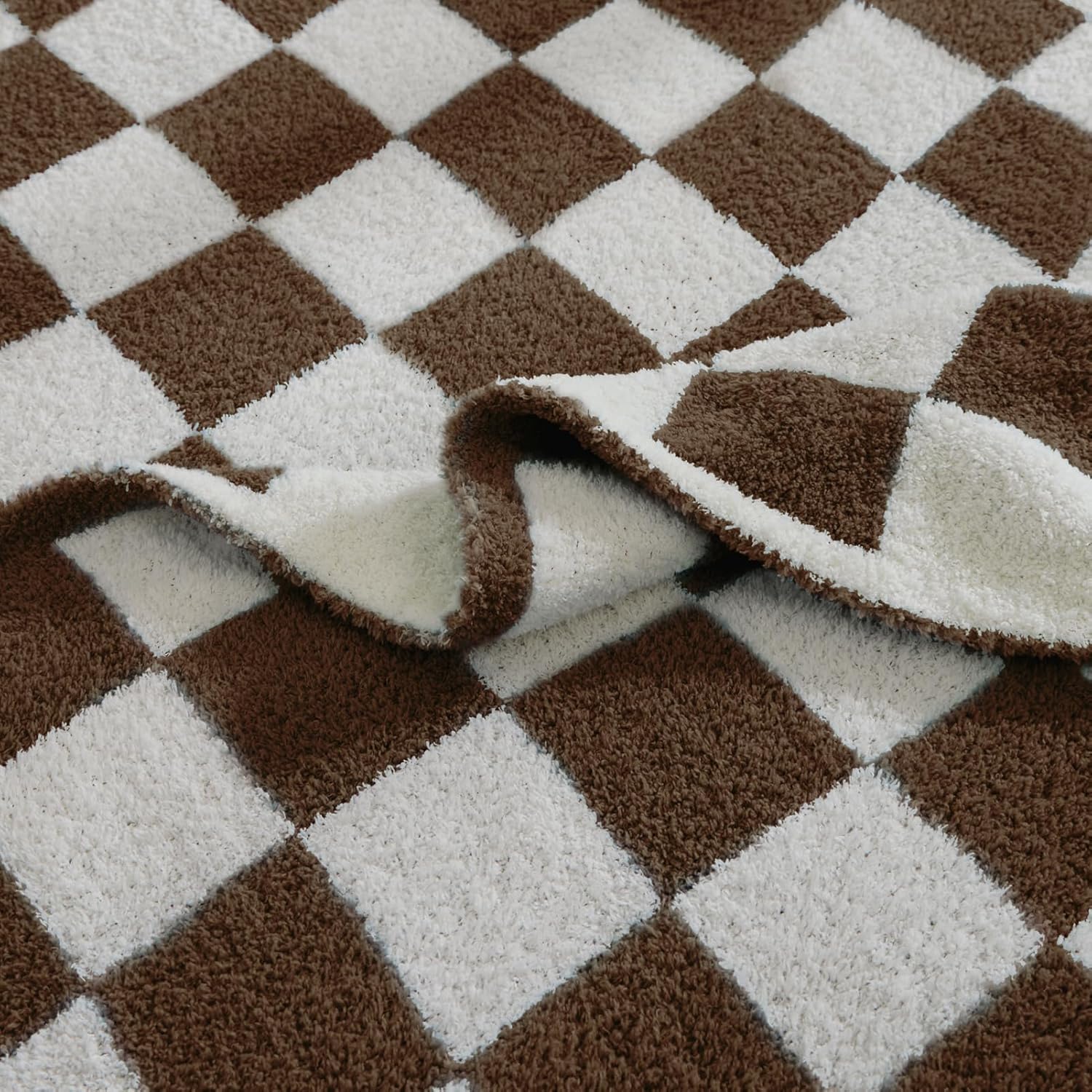 WRENSONGE Checkered Throw Blanket, Coffee Soft Cozy Fluffy Warm Hand Made Throw Blankets for Couch
