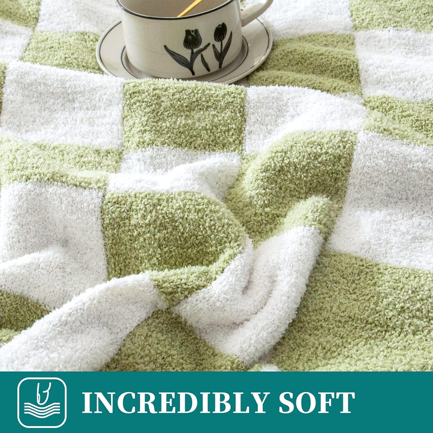SeaRoomy Checkered Blanket, Ultra Soft Knitted Blanket Queen Size, Warm Cozy Fluffy Microfiber
